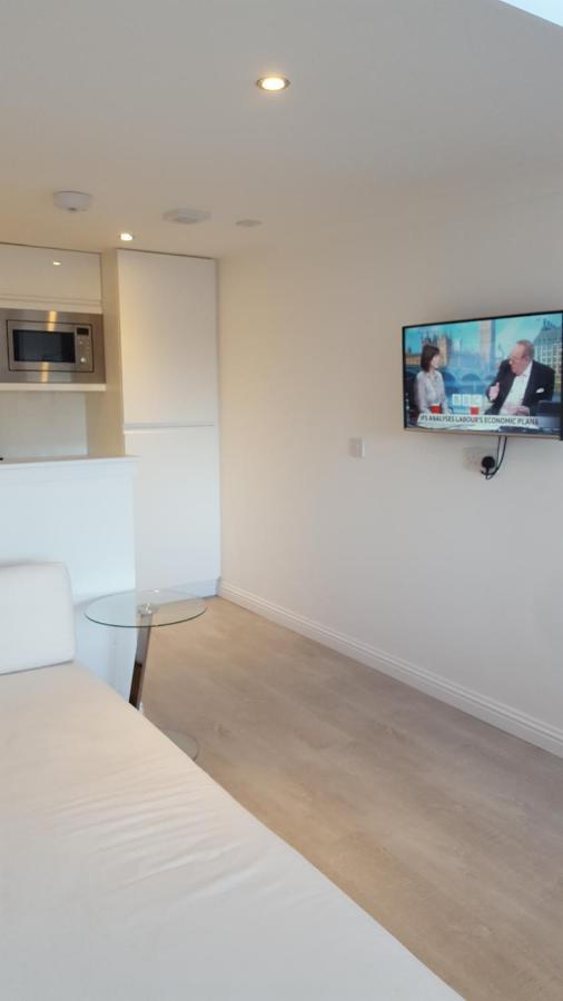 Executive Annex - Dunfermline Apartment ภายนอก รูปภาพ